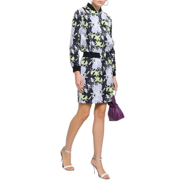 NINA RICCI • Grandiose Bomber Jacket - Picture 2 of 7